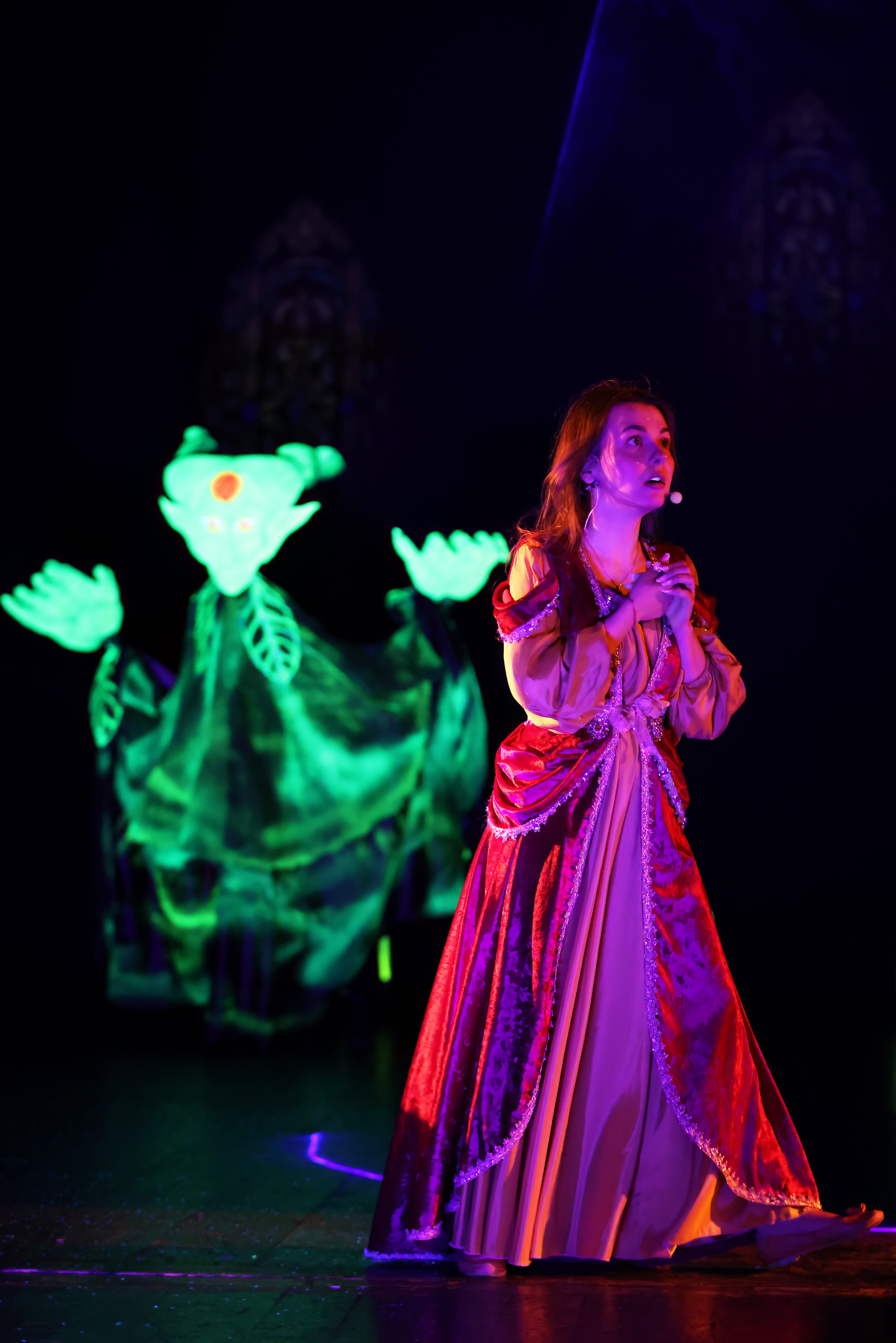 Programul spectacolelor lunii aprilie debutează la Teatrul “Gulliver” cu o lecție de iubire autentică